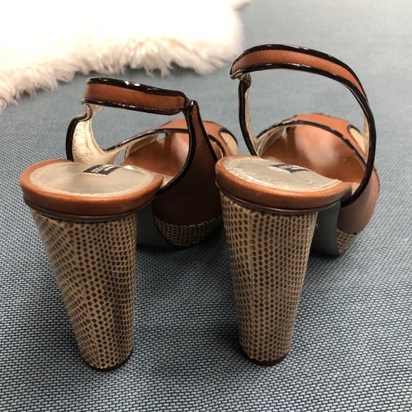 NIB D&G Snakeskin Platform Slingback Heels Sz 39 - Picture 5 of 13